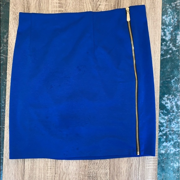 Vince Camuto Bright Blue Skirt w/ side gold zipper - Picture 2 of 5